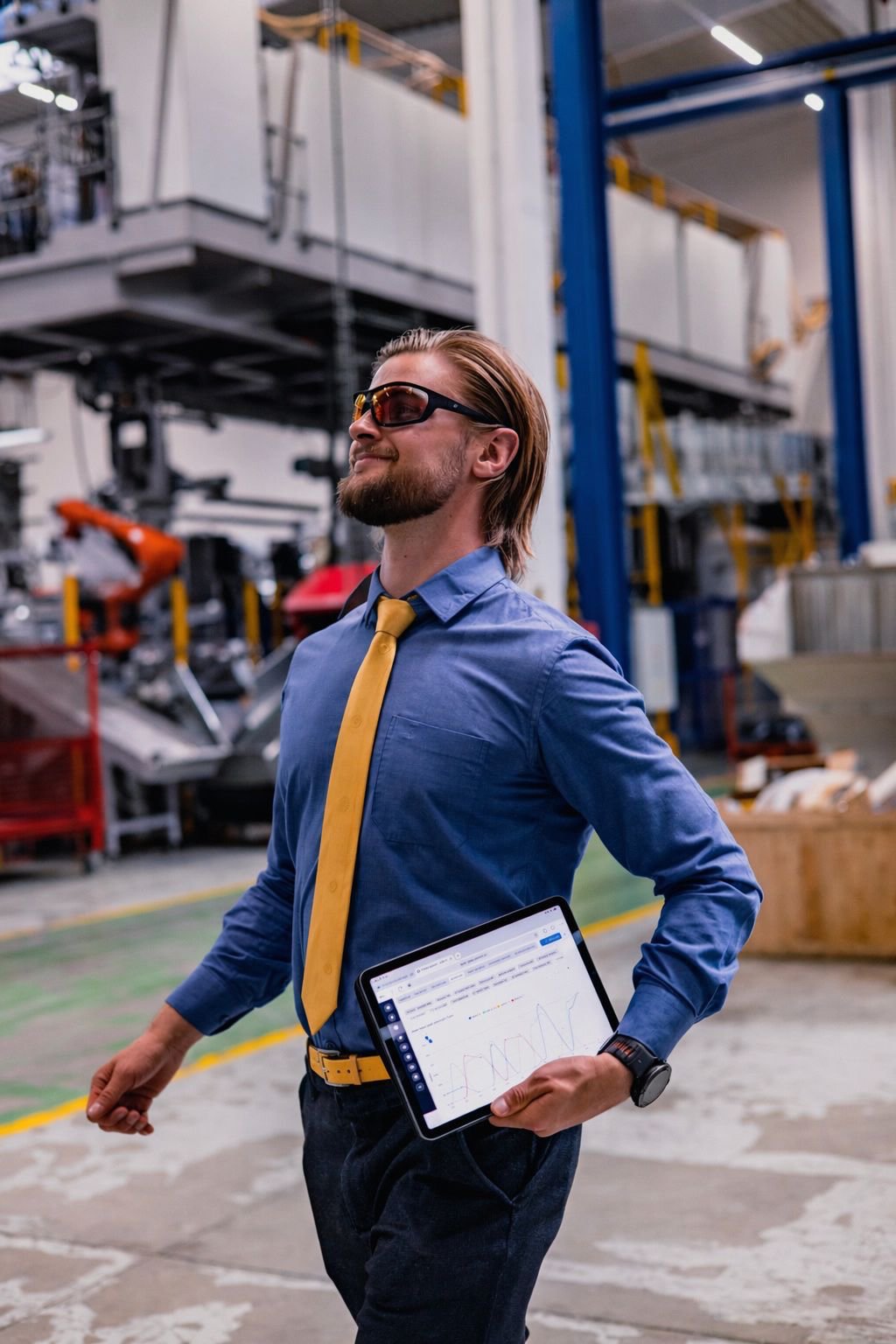 Vedoucí výroby s tabletem